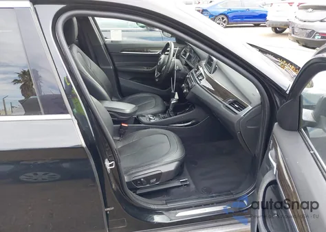 2016 BMW X1 xDrive28I z USA, uszkodzony, nr VIN WBXHT3Z34G4A49252